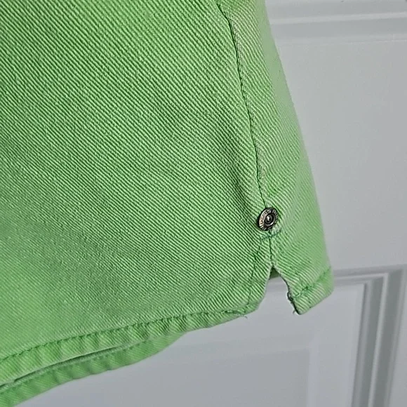 Riders Neon Green Jean Shorts in Women's Size 29 Waist EUC - Picture 4 of 11
